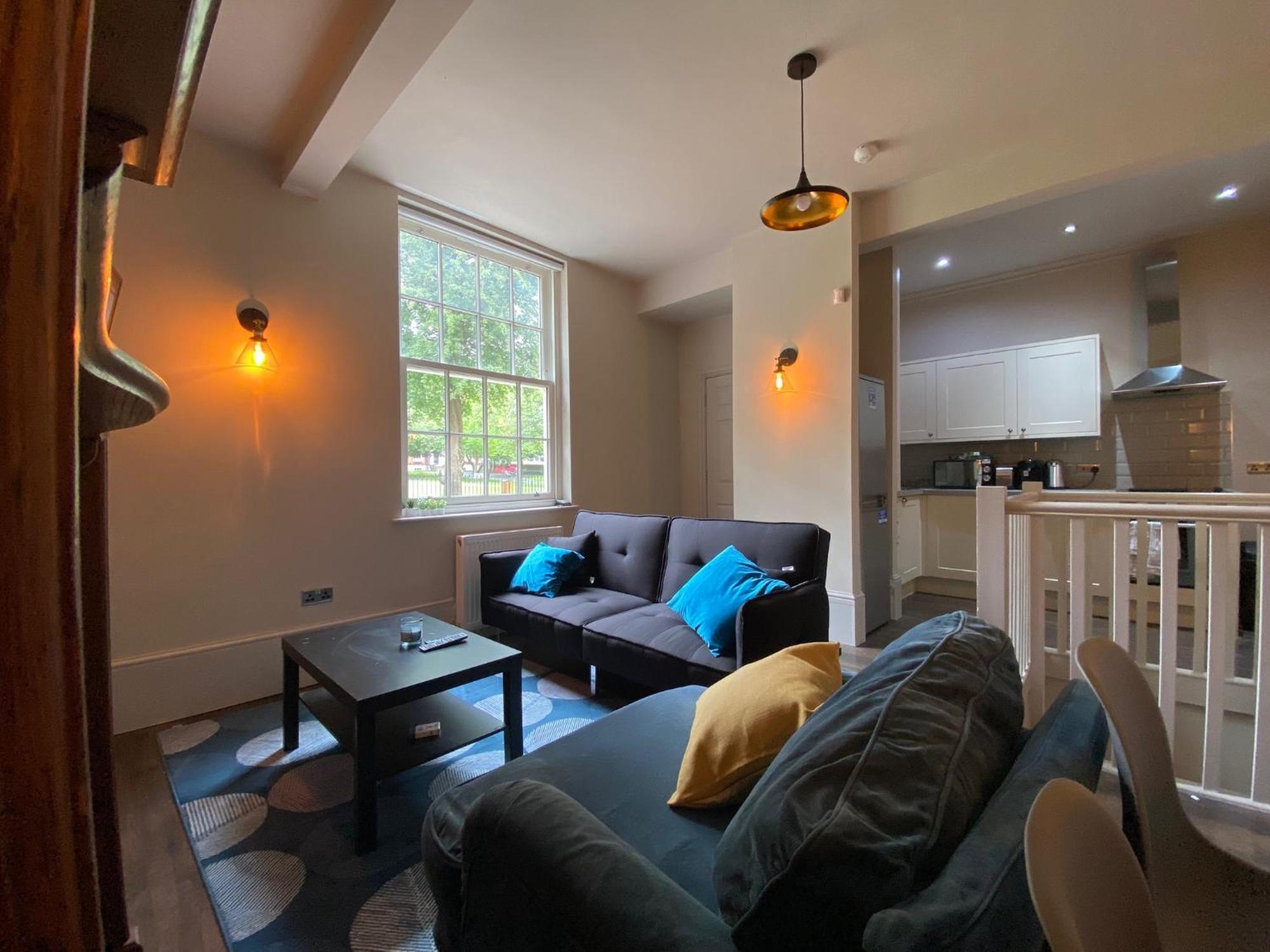 Stunning King Suite Apartment In The Heart Of Leeds City Center Extérieur photo